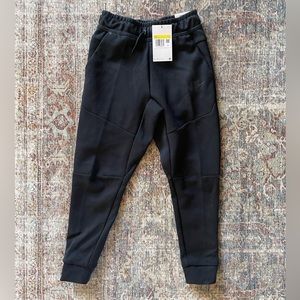 Boys Nike Tech Fleece Pants